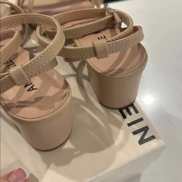 NWT Anne Klein Sandals - Picture 3 of 7